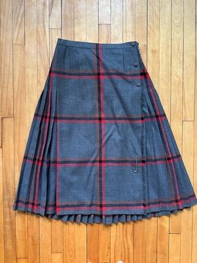 Vintage 100% Wool Gray Plaid Pleated Skirt with Red Accents